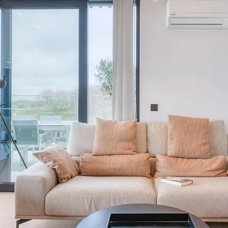 Luxurious Penthouse With Stunning View