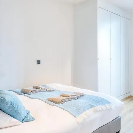 Luxurious Penthouse With Stunning View Lejlighed De Haan