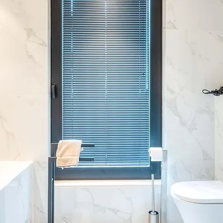 Luxurious Penthouse With Stunning View * 德哈恩